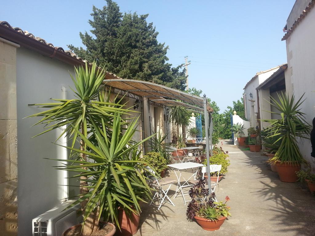 A Lumia Villa Noto Exterior photo