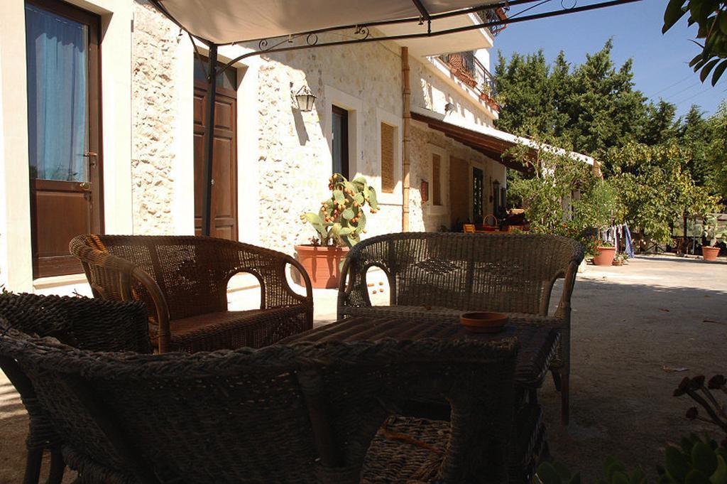 A Lumia Villa Noto Exterior photo